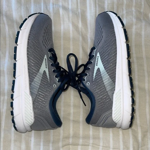 Brooks Charcoal and Navy Running Shoes - Picture 6 of 7